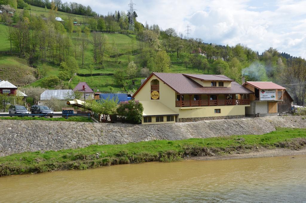 Lapociu Bed & Breakfast Câmpeni Exterior foto